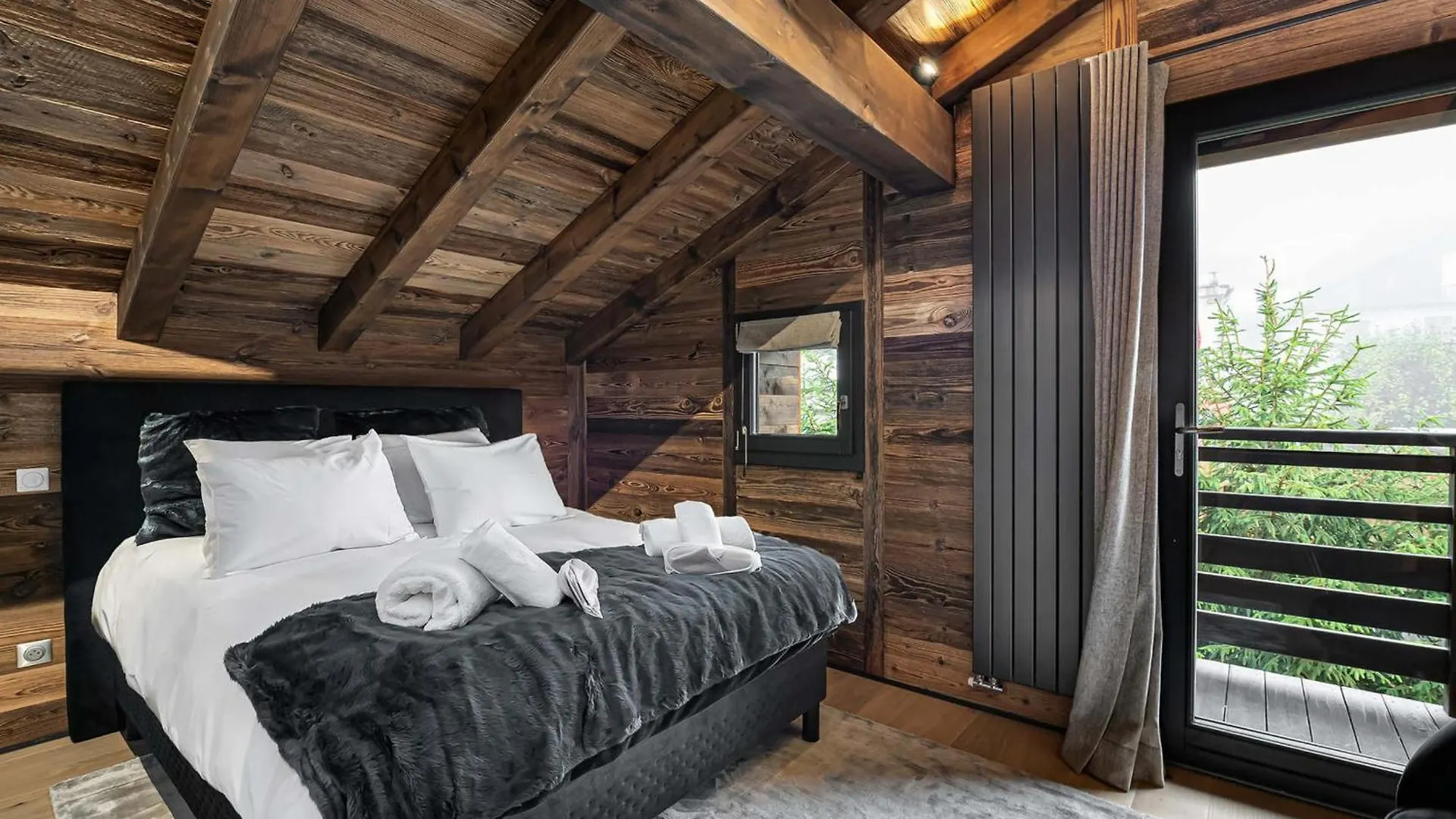 Chalet Centre Megeve Avec Hammam Et Terrasse, 5 Chambres En Suite, Proche Commerces - Fr-1-569-181