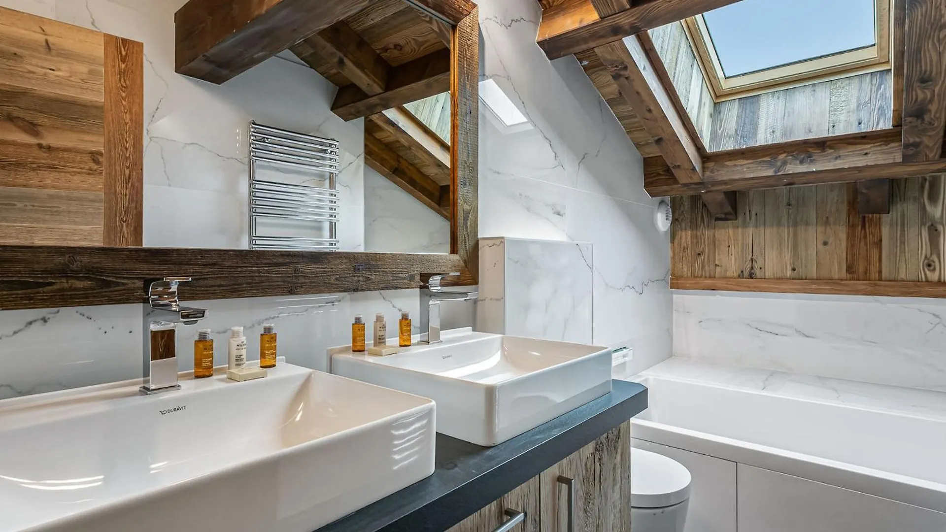 Chalet Centre Megeve Avec Hammam Et Terrasse, 5 Chambres En Suite, Proche Commerces - Fr-1-569-181 0*,