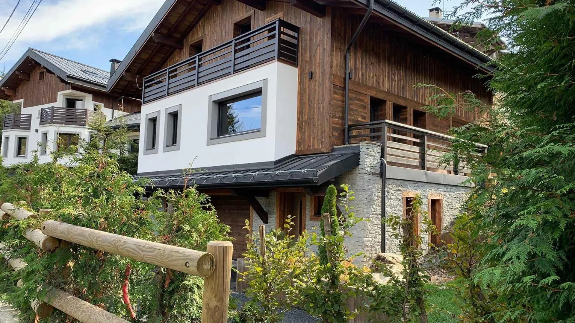Chalet Centre Megeve Avec Hammam Et Terrasse, 5 Chambres En Suite, Proche Commerces - Fr-1-569-181 0*,  France