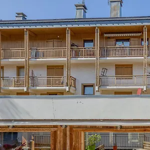 Rare ! Rénové Dans Le Village Piéton De Appartement